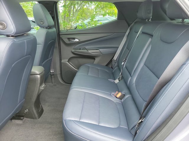 Used 2023 Chevrolet Bolt EUV Premier w/ Sun & Sound Package FWD image 7