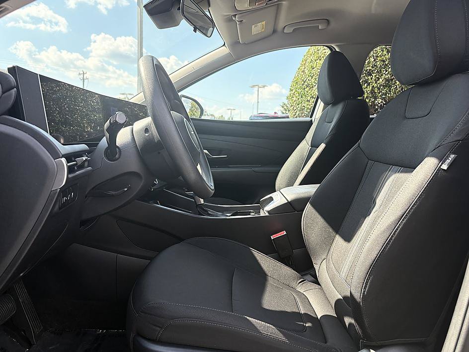 Used 2025 Hyundai Tucson SEL FWD image 9