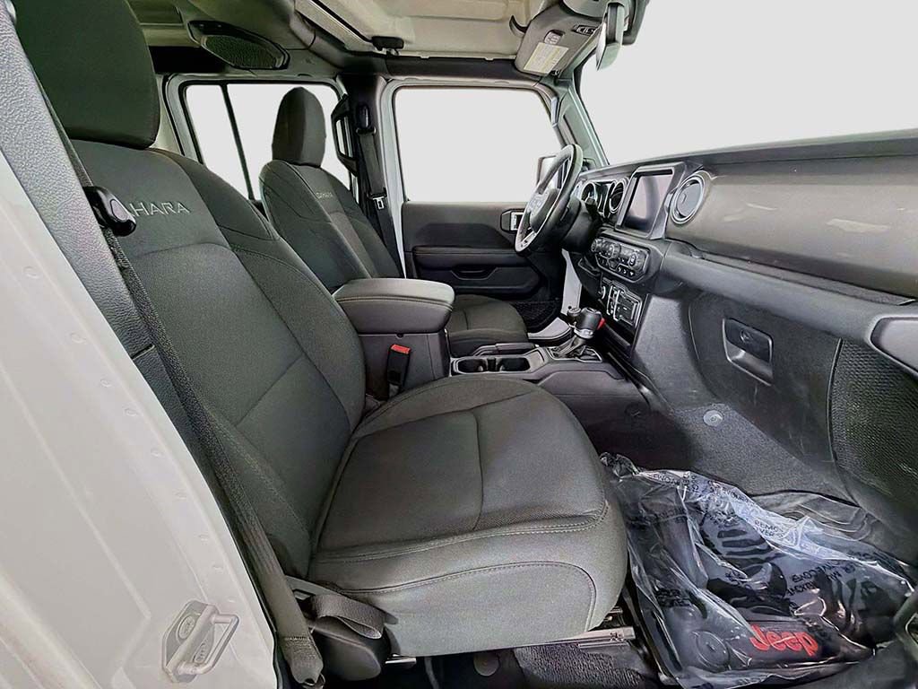 Used 2021 Jeep Wrangler Unlimited Sahara w/ Uconnect 4C Nav & Sound Group image 21