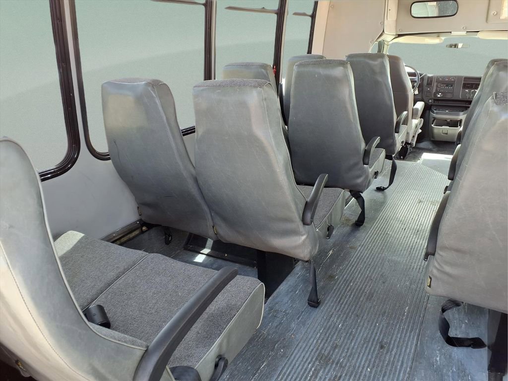 Used 2005 Chevrolet Express 3500 w/ RV Package image 31