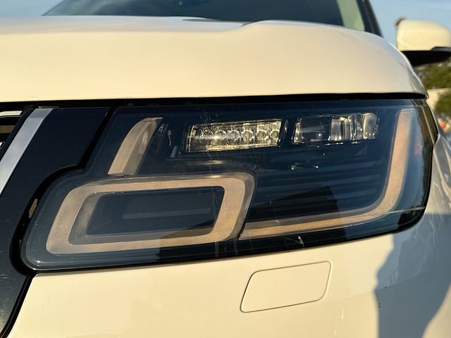 Used 2020 Land Rover Range Rover HSE image 9