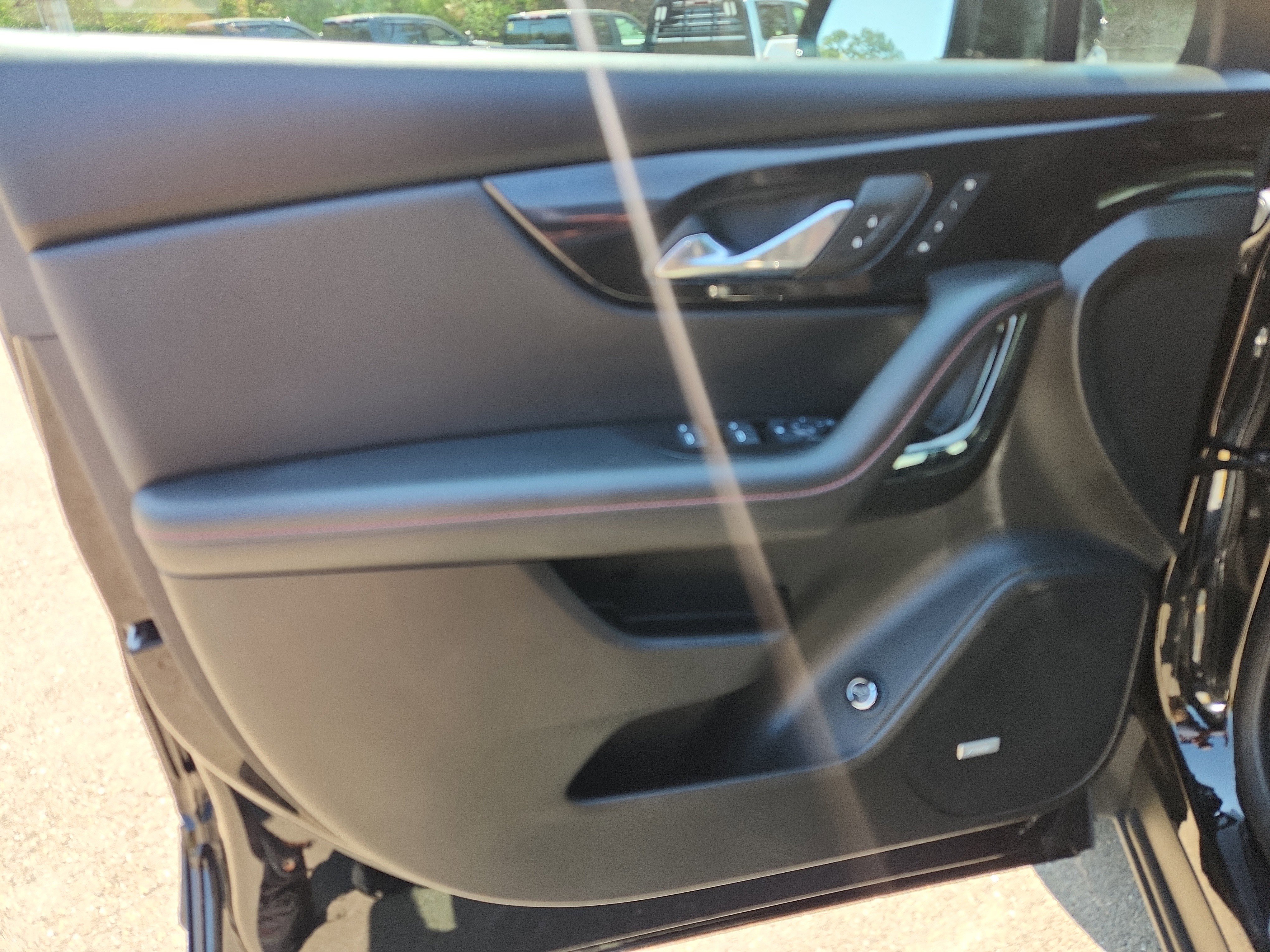 Used 2025 Chevrolet Blazer RS w/ Driver Confidence II Package image 21