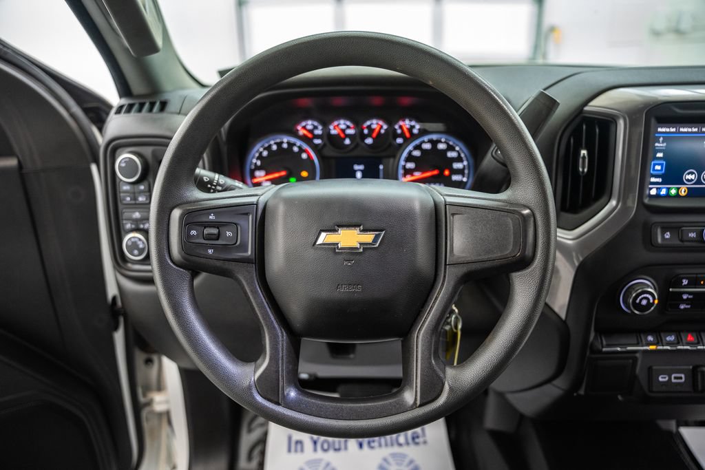 Used 2021 Chevrolet Silverado 1500 W/T w/ WT Value Package AWD/4WD image 27