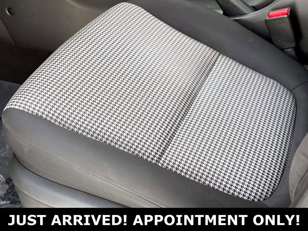 Used 2021 Hyundai Kona SEL Plus AWD/4WD image 29