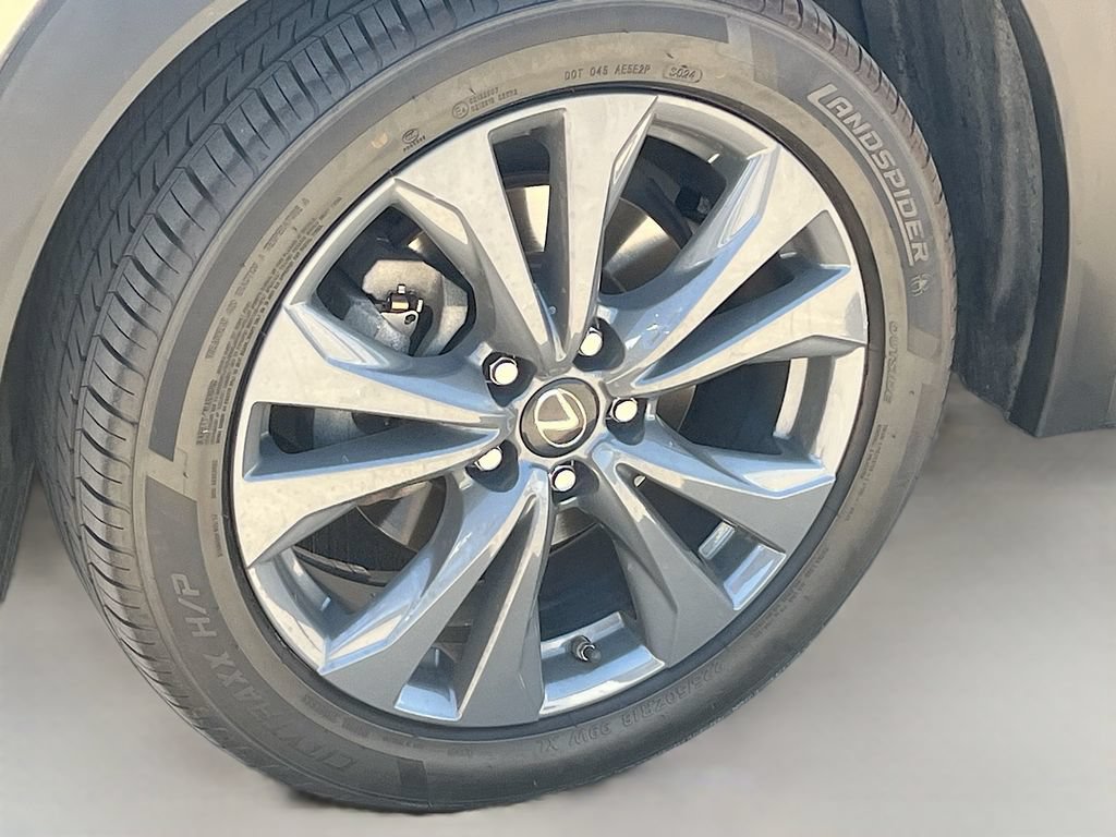 Used 2019 Lexus UX 200 F Sport w/ F Sport Premium Package FWD image 33