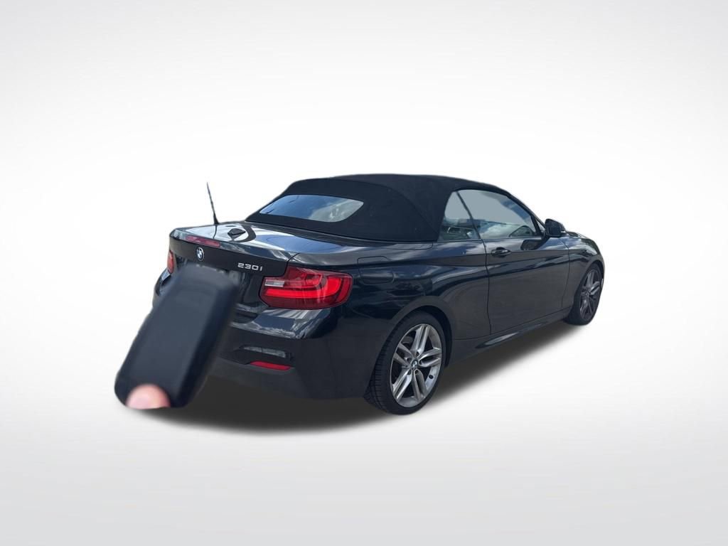 Used 2017 BMW 230i Convertible RWD image 3