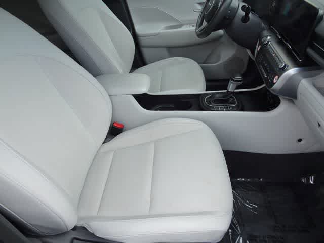 Used 2024 Hyundai Kona SEL FWD image 15