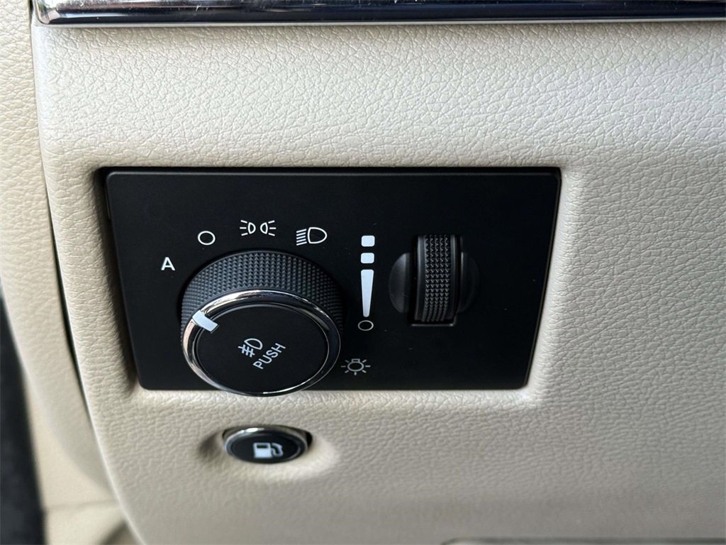 Used 2021 Jeep Grand Cherokee Summit image 12