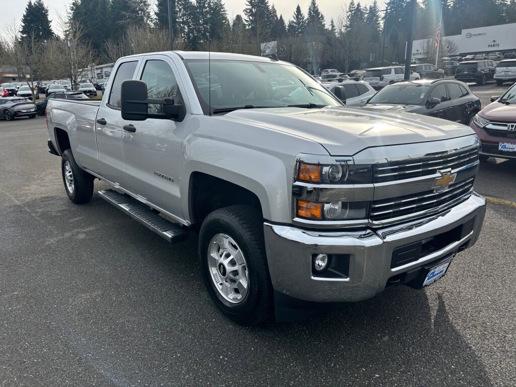 Used 2015 Chevrolet Silverado 2500 LT w/ LT Convenience Package image 3