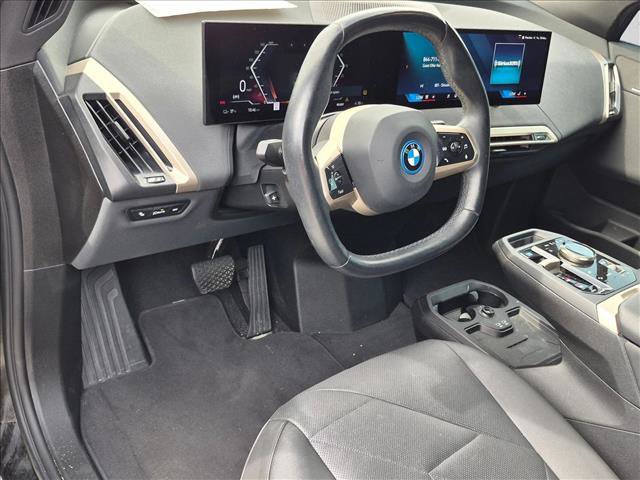 Certified 2024 BMW iX xDrive50 w/ Sport Package AWD/4WD image 4