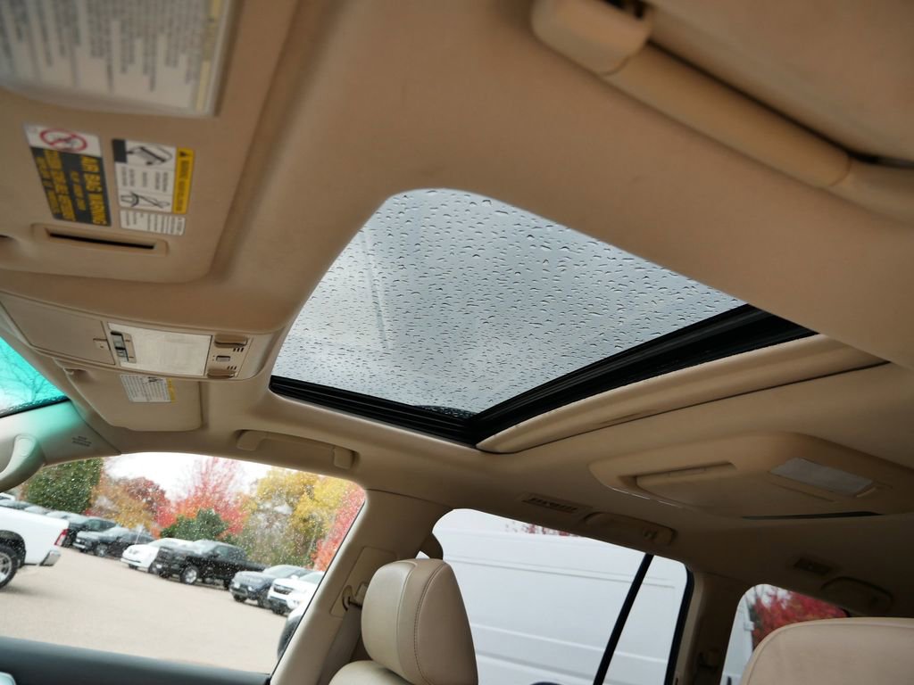 Used 2015 Toyota Land Cruiser image 35