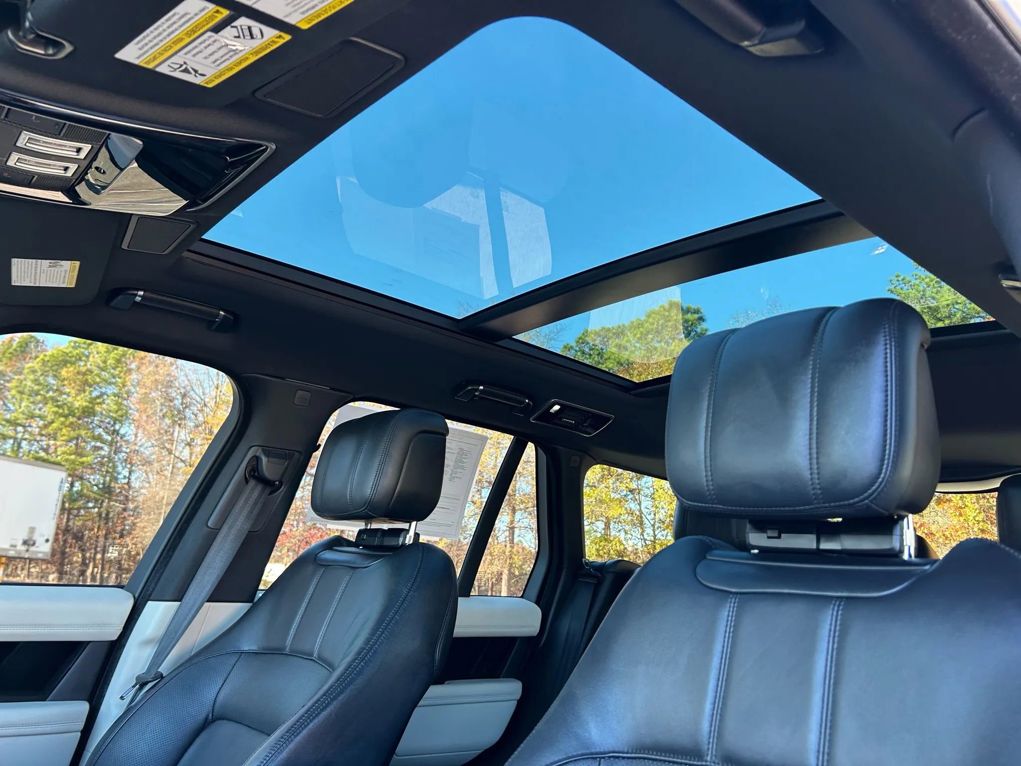 Used 2021 Land Rover Range Rover Westminster Edition image 27