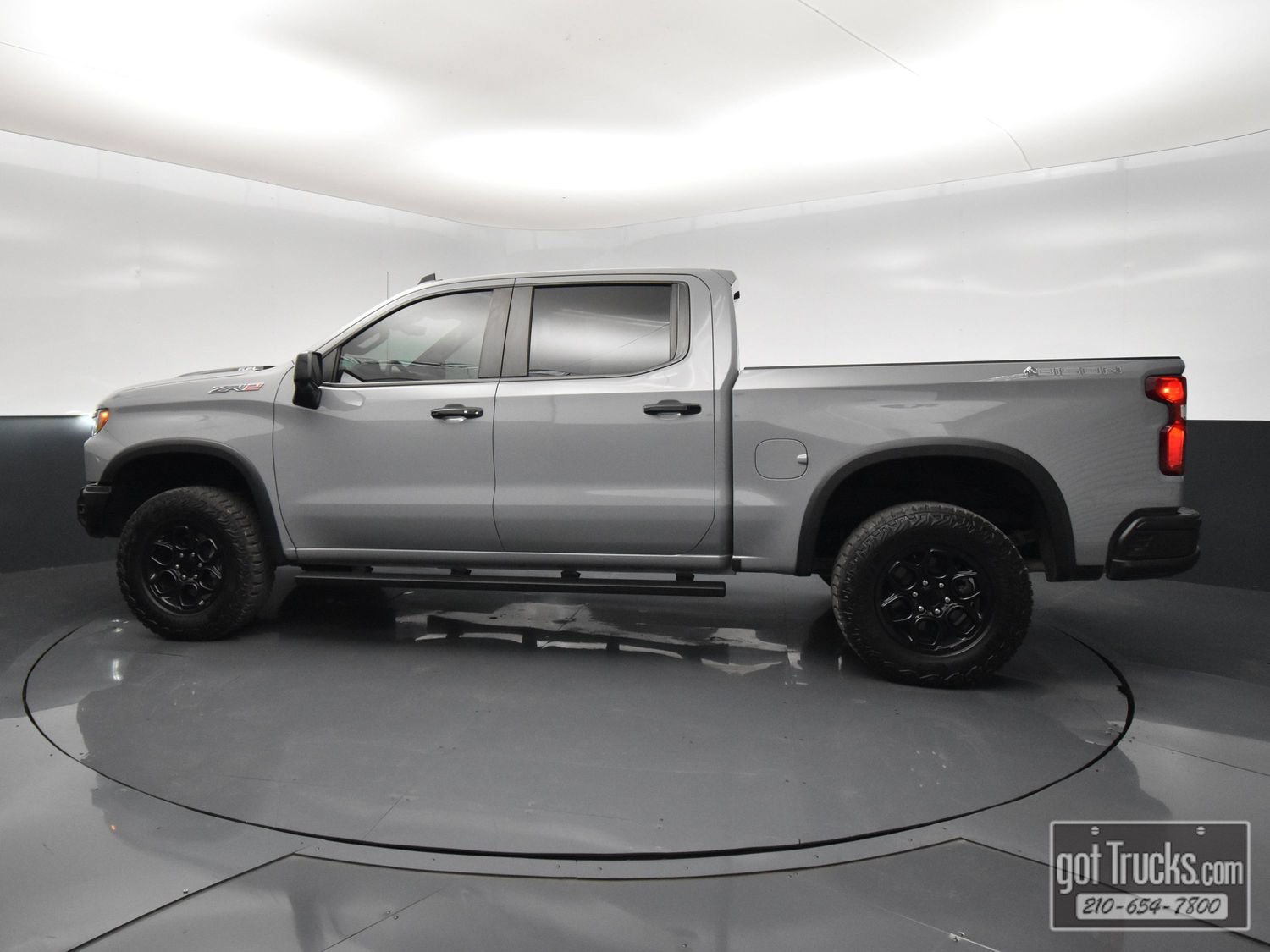 Used 2024 Chevrolet Silverado 1500 ZR2 w/ ZR2 Bison Edition AWD/4WD image 3