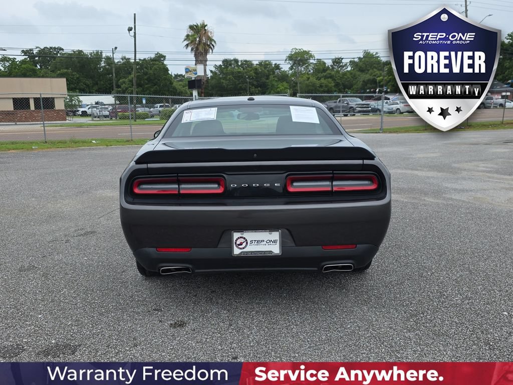Used 2023 Dodge Challenger SXT RWD image 6