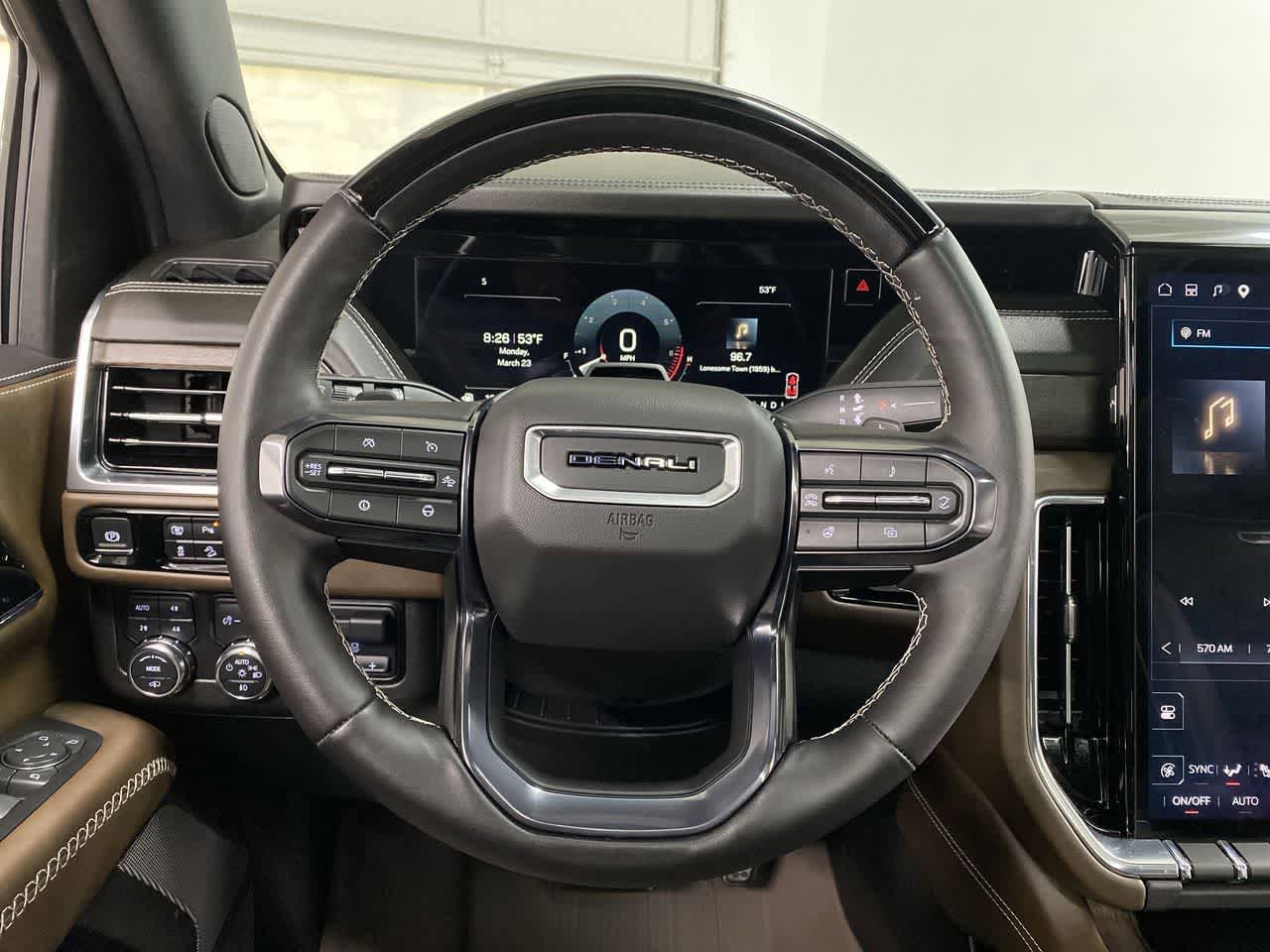 Used 2025 GMC Yukon Denali Ultimate w/ LPO, Floor Liner Package AWD/4WD image 19