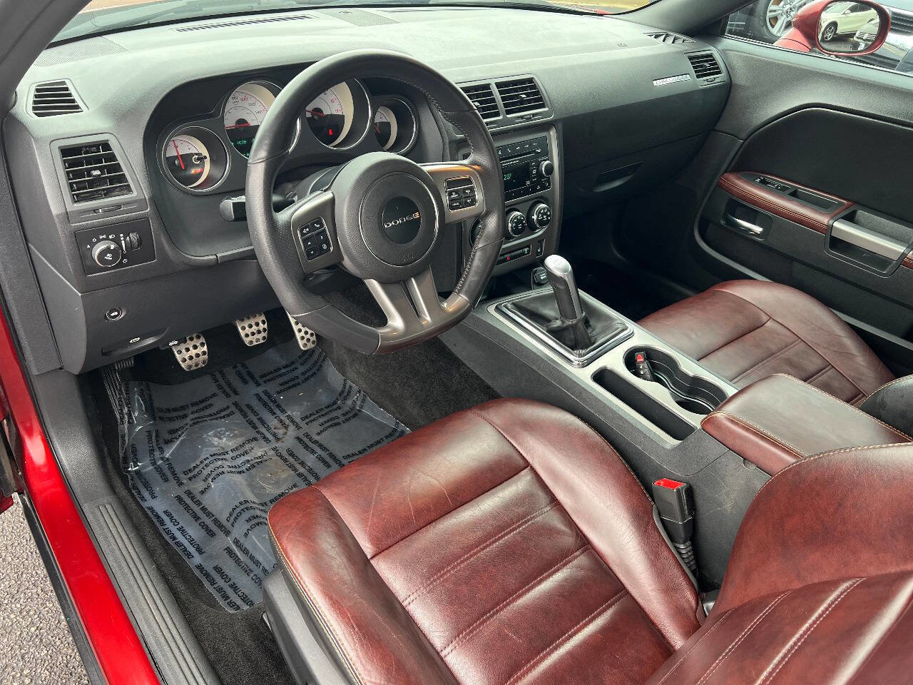 Used 2014 Dodge Challenger R/T image 17