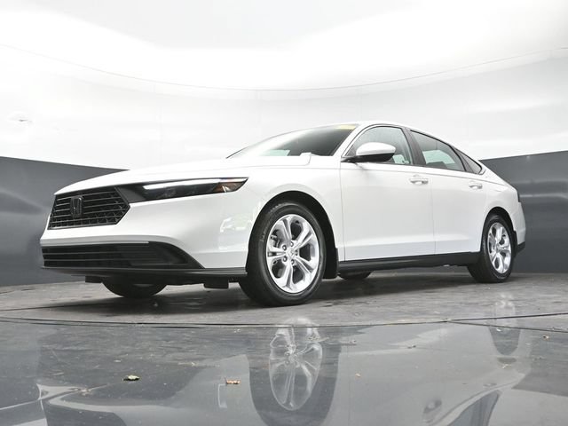 Used 2026 Honda Accord LX image 25