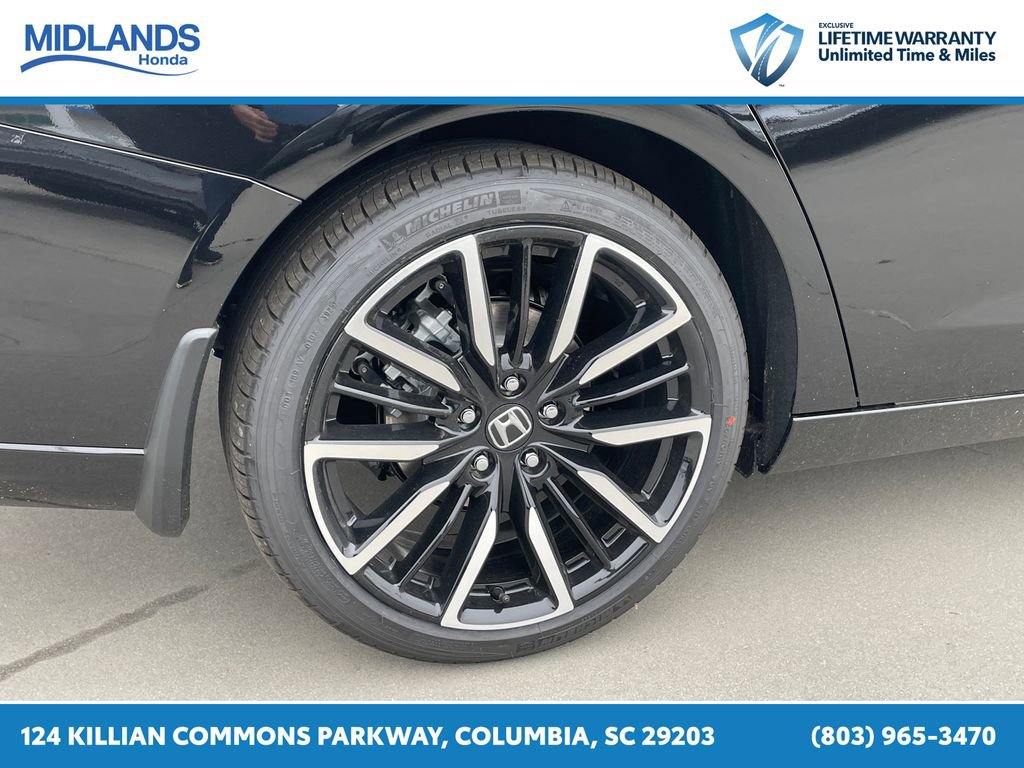 New 2025 Honda Accord Touring image 7