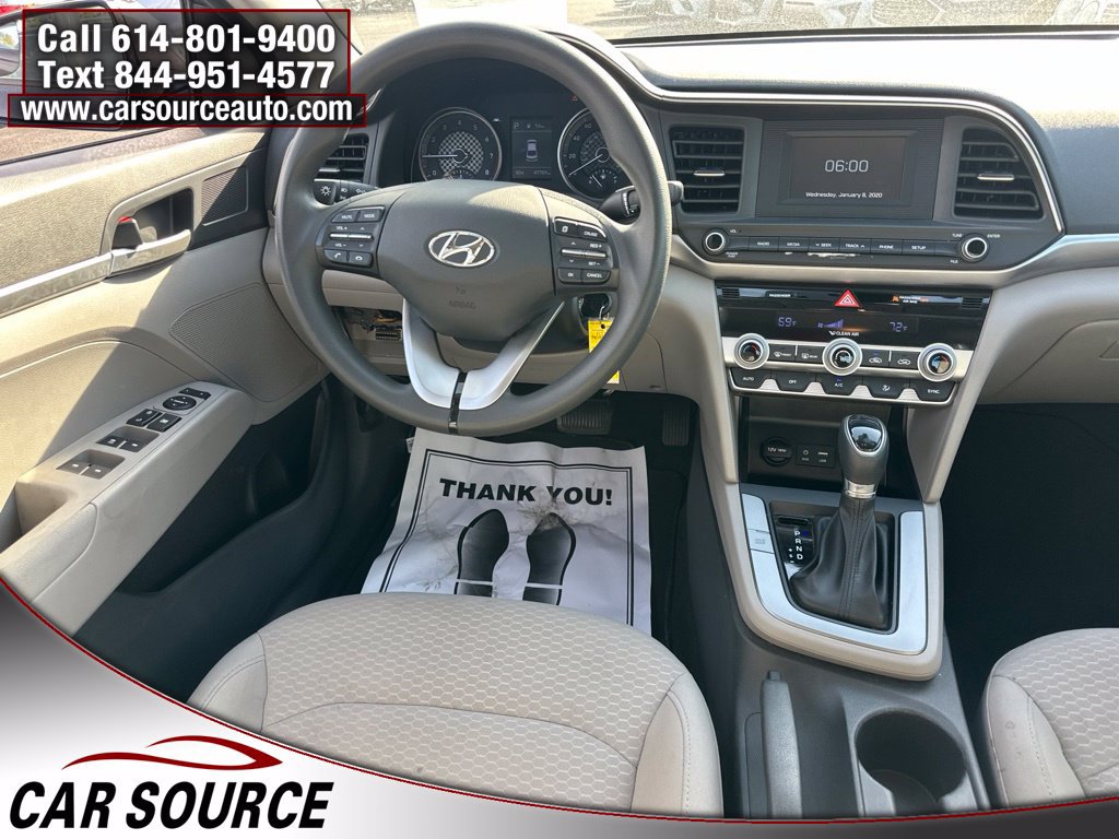 Used 2020 Hyundai Elantra SE FWD image 20