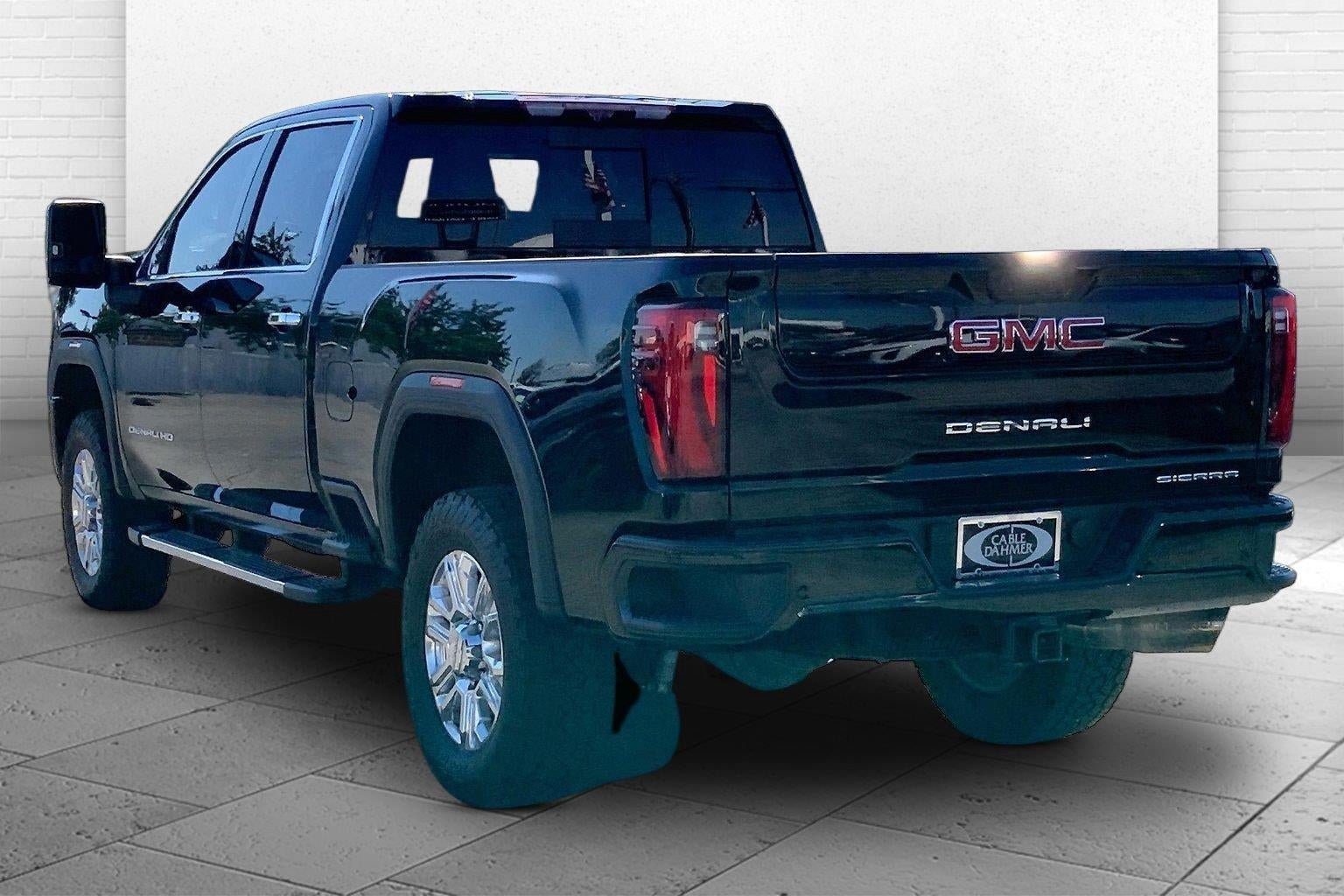 Used 2024 GMC Sierra 2500 Denali w/ Denali Reserve Package AWD/4WD image 9