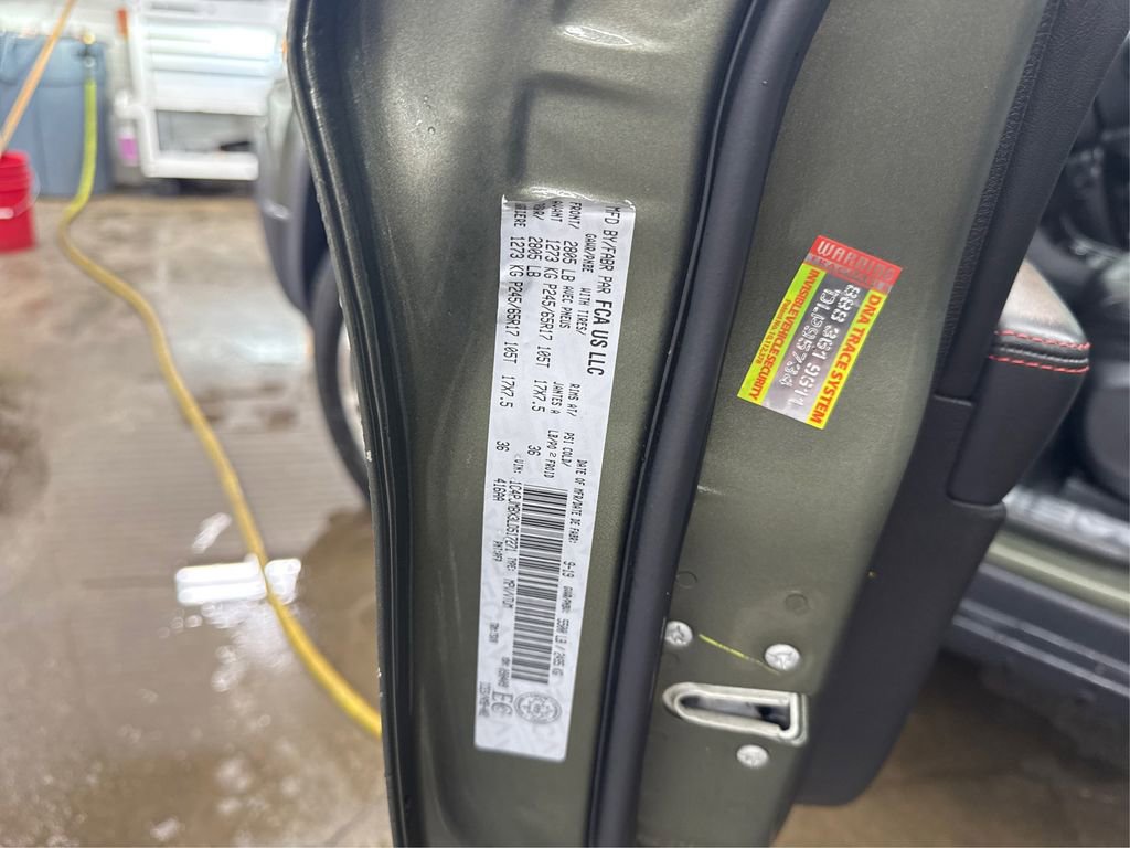 Used 2020 Jeep Cherokee Trailhawk image 16