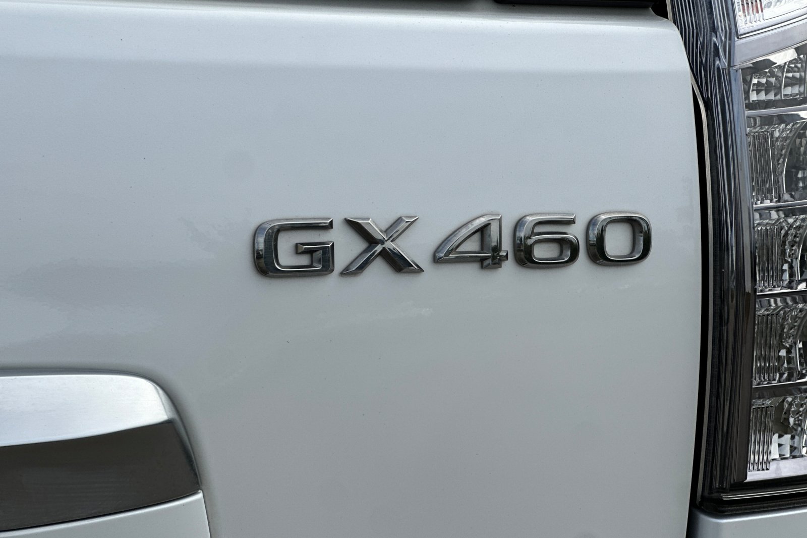 Used 2020 Lexus GX 460 Luxury w/ Accessory Package AWD/4WD image 28
