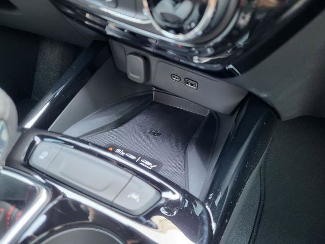 New 2026 Chevrolet Trax RS w/ Sunroof Package image 19