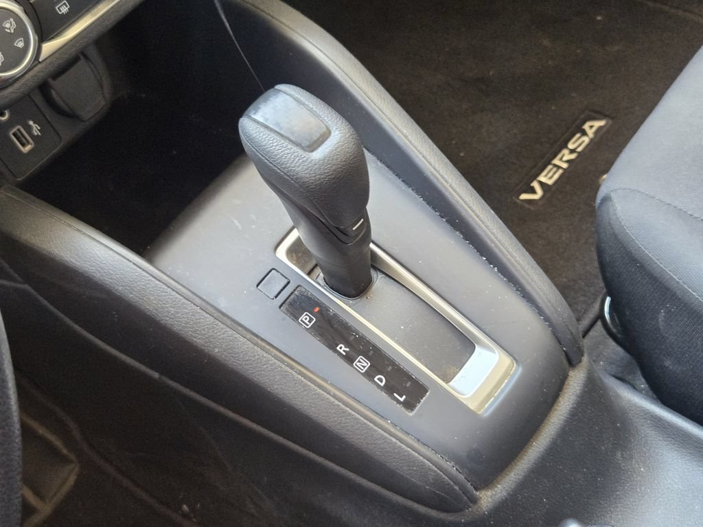 Used 2022 Nissan Versa S FWD image 19