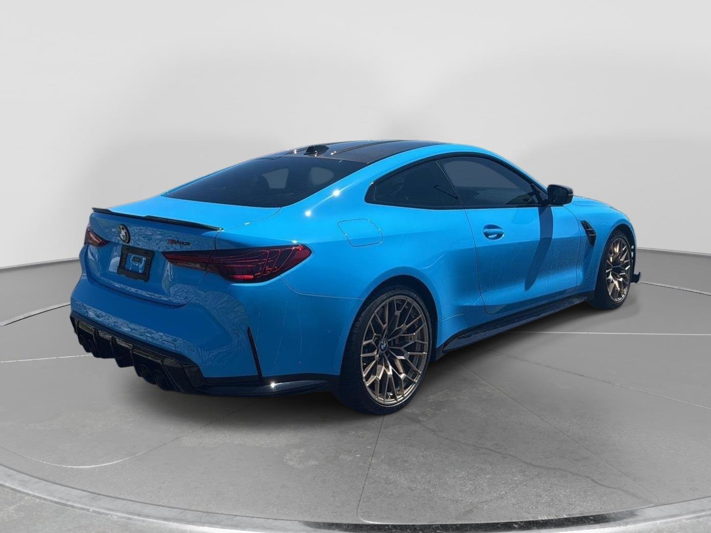 Used 2025 BMW M4 CS AWD/4WD image 5