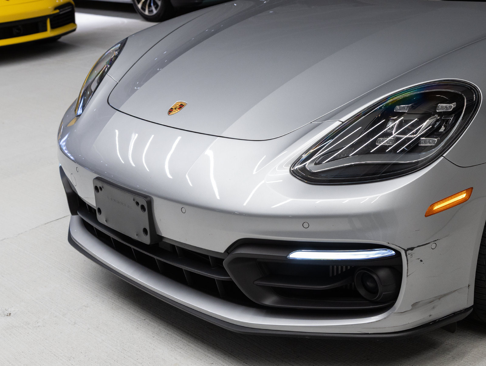 Certified 2023 Porsche Panamera 4 Platinum Edition AWD/4WD image 34