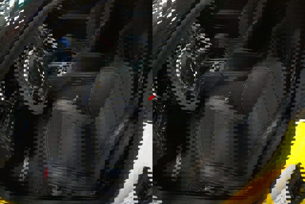 Used 2016 Chevrolet Corvette Z06 w/ 3LZ Preferred Equipment Group image 38