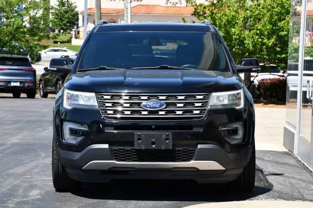 Used 2016 Ford Explorer Limited w/ Equipment Group 301A AWD/4WD image 12