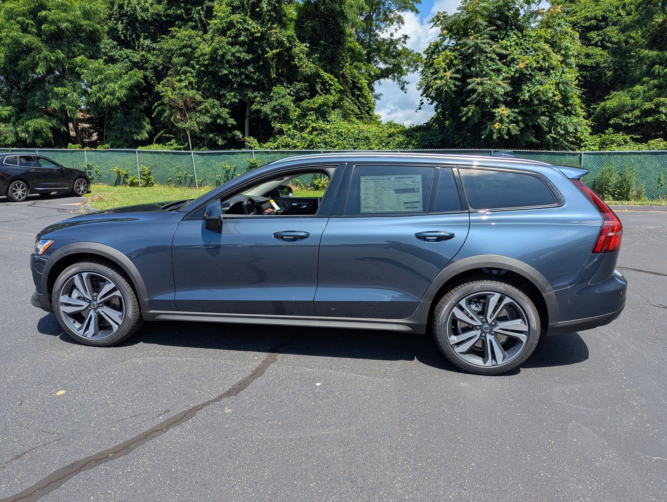 New 2026 Volvo V60 B5 Cross Country Plus w/ Protection Package Premier image 6