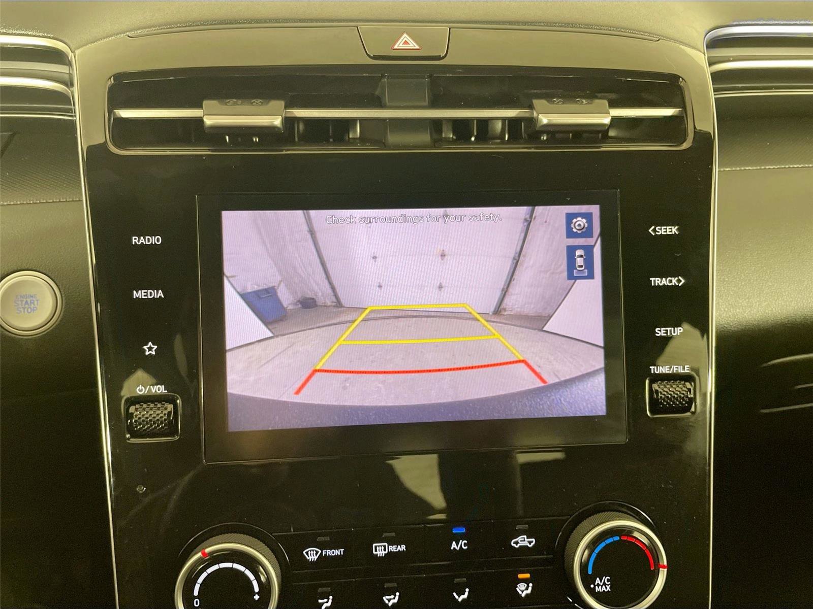 Used 2023 Hyundai Santa Cruz SEL w/ Activity Package AWD/4WD image 6