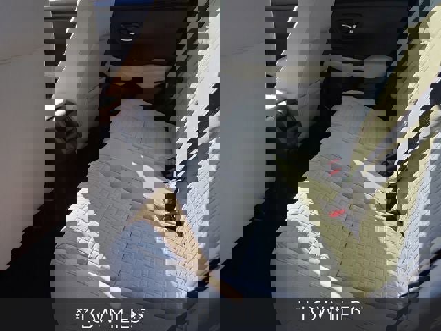 Used 2025 Honda HR-V LX image 12