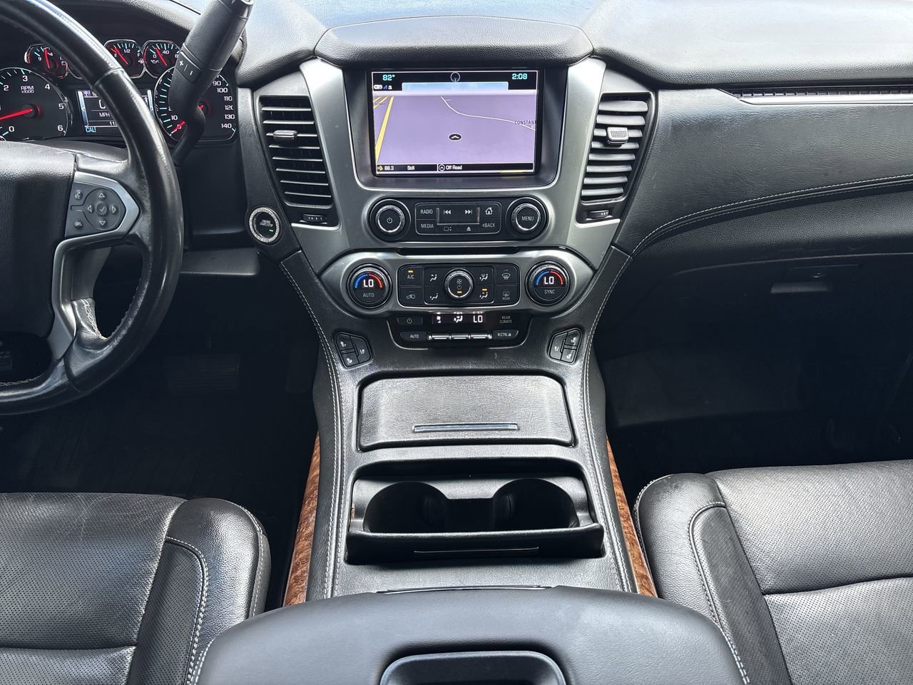 Used 2019 Chevrolet Suburban Premier RWD image 14