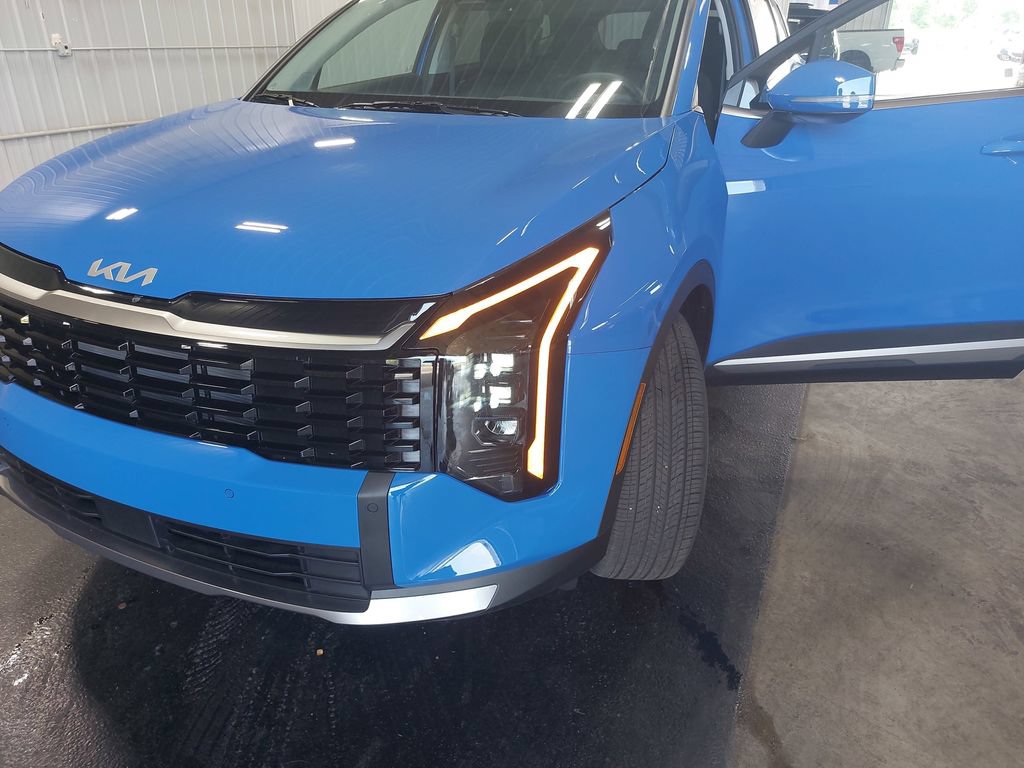 New 2026 Kia Sportage EX AWD/4WD image 32