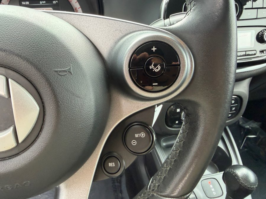 Used 2017 smart fortwo electric drive image 17