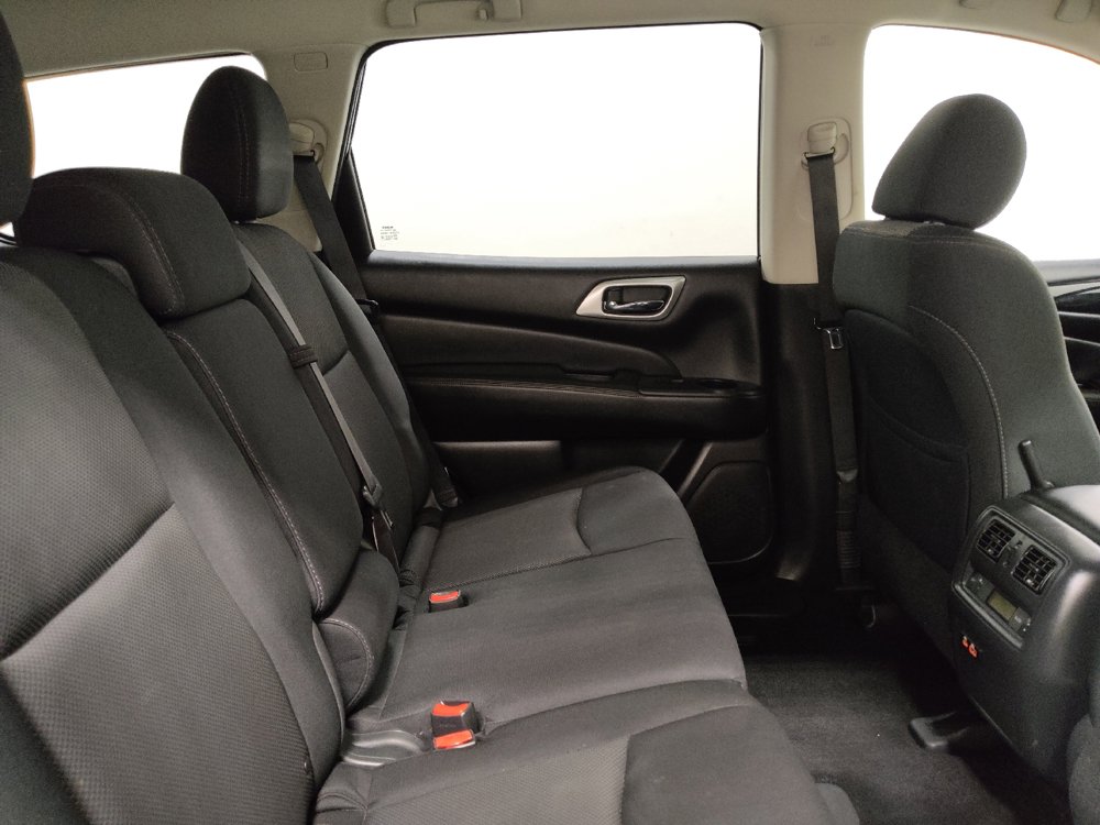 Used 2020 Nissan Pathfinder SV FWD image 19