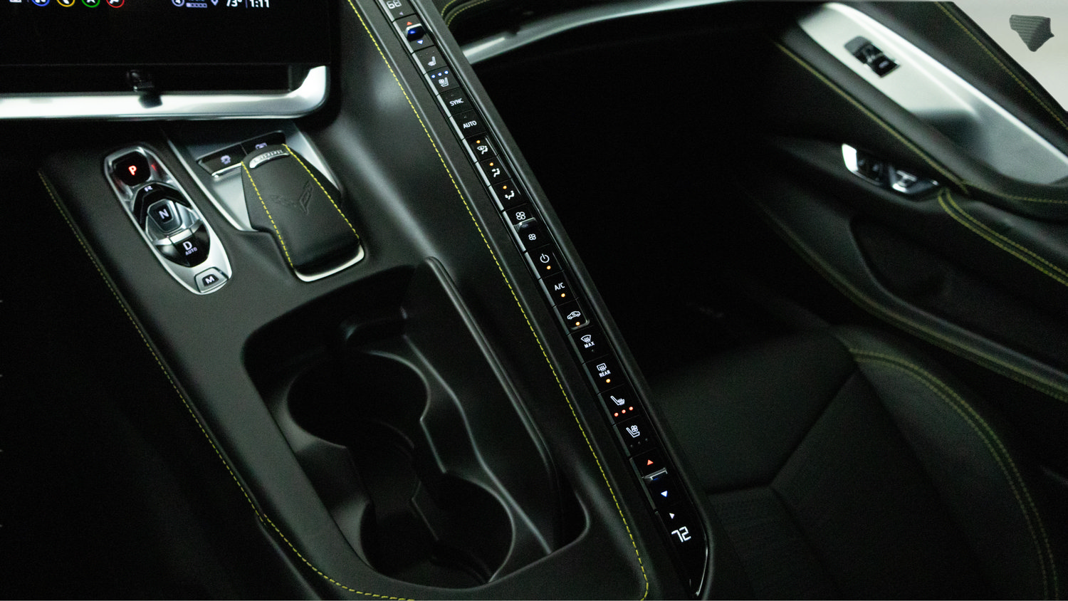 Used 2022 Chevrolet Corvette Stingray Premium Cpe w/ Z51 Performance Package RWD image 15