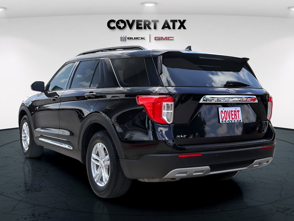 Used 2023 Ford Explorer XLT w/ Equipment Group 202A image 6