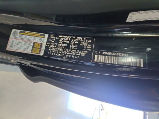 Used 2017 Kia Sedona LX w/ LX Essentials Premium Package FWD image 25