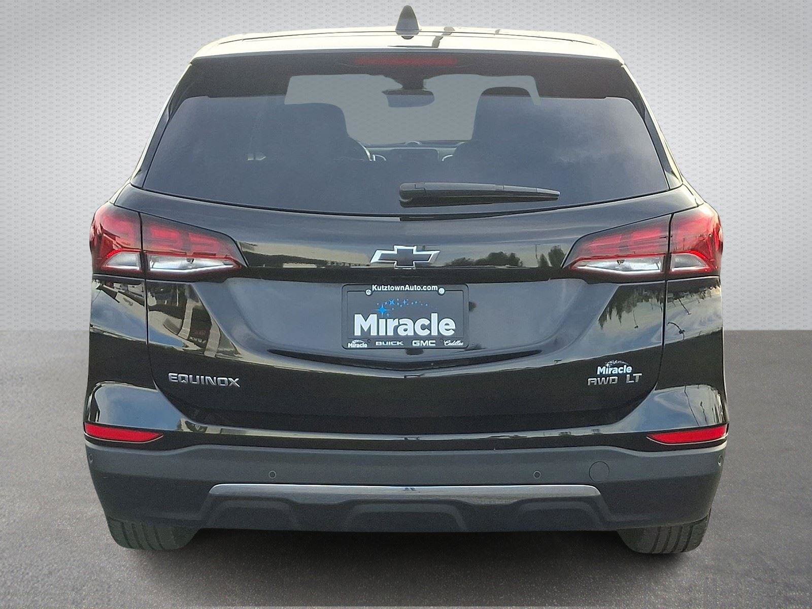 Used 2024 Chevrolet Equinox LT w/ LPO, Floor Liner Package image 5