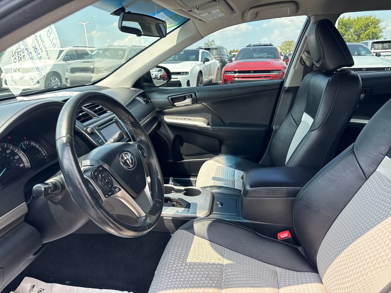 Used 2013 Toyota Camry SE FWD image 11