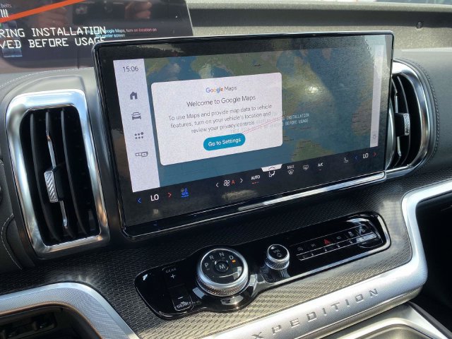 New 2026 Ford Expedition Platinum w/ Stealth Appearance Package AWD/4WD image 16