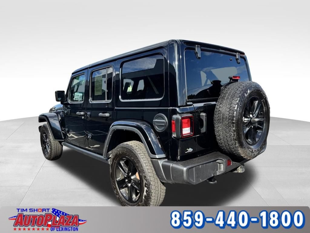 Used 2023 Jeep Wrangler Unlimited Sahara AWD/4WD image 2