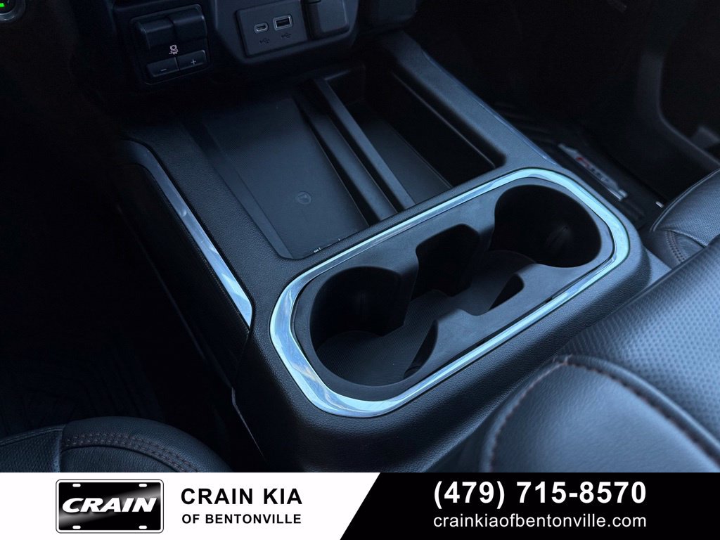 Used 2021 GMC Sierra 2500 AT4 w/ AT4 Premium Plus Package AWD/4WD image 18