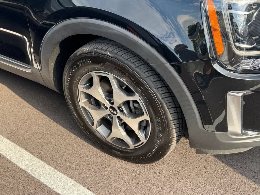 Used 2020 Kia Telluride EX AWD/4WD image 17