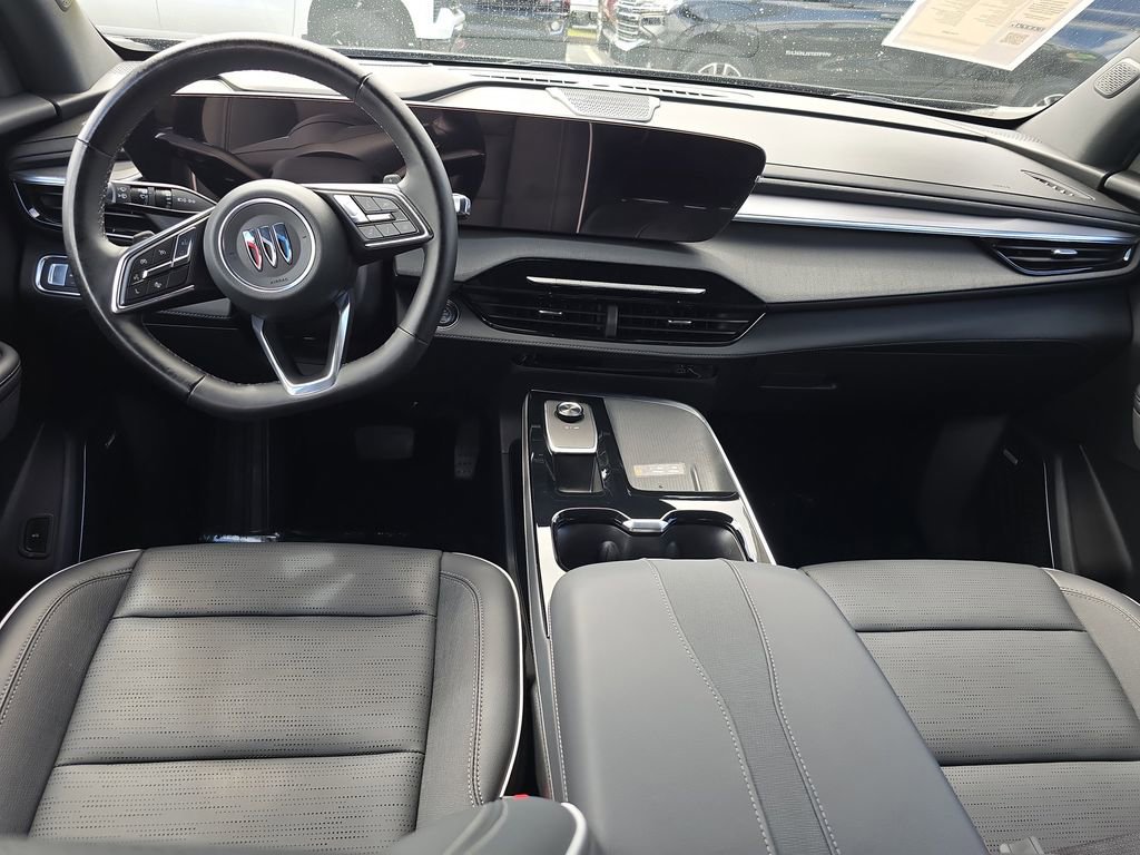 Used 2025 Buick Enclave Sport Touring image 17