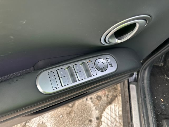 Used 2026 Hyundai Palisade Calligraphy image 11